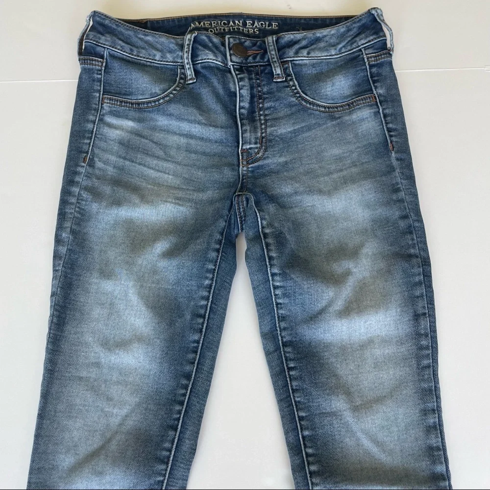 American Eagle Super Stretch Jegging Womens Size 8 Jeans Mid Rise Denim Blue - Picture 4 of 9